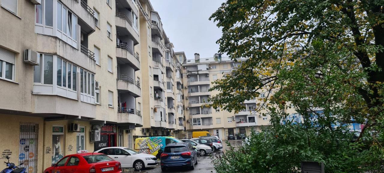 Apartman Velimir Stari Aerodrom Podgorica Exteriér fotografie