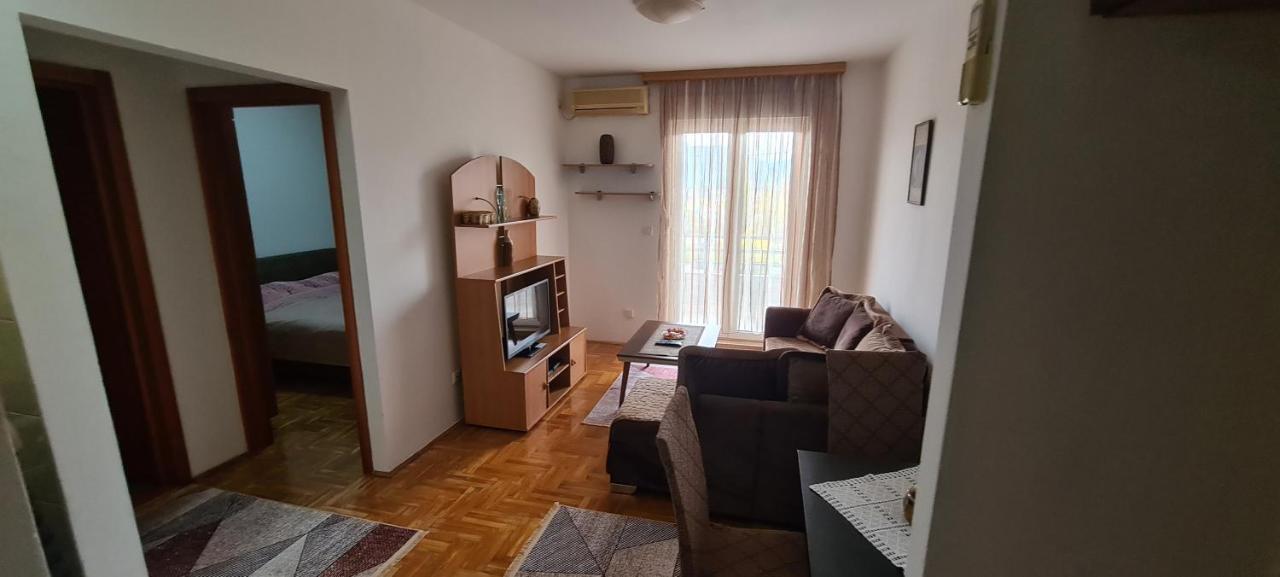 Apartman Velimir Stari Aerodrom Podgorica Exteriér fotografie